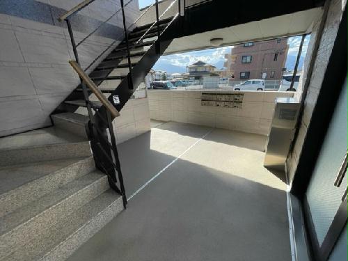 エントランス　現況優先