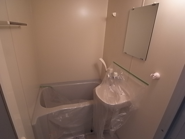 バス・シャワールーム　バスルーム