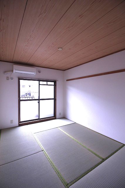 その他部屋・スペース　洋室6畳部屋です。