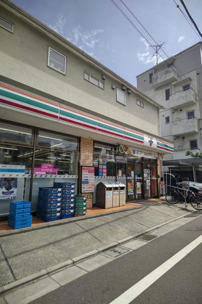 コンビニ　セブンイレブン板橋4丁目店（コンビニ）まで120m