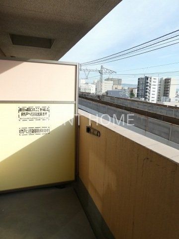 バルコニー　南向きベランダです