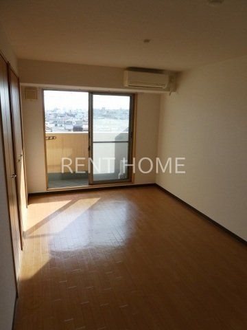 居室・リビング　洋室８帖