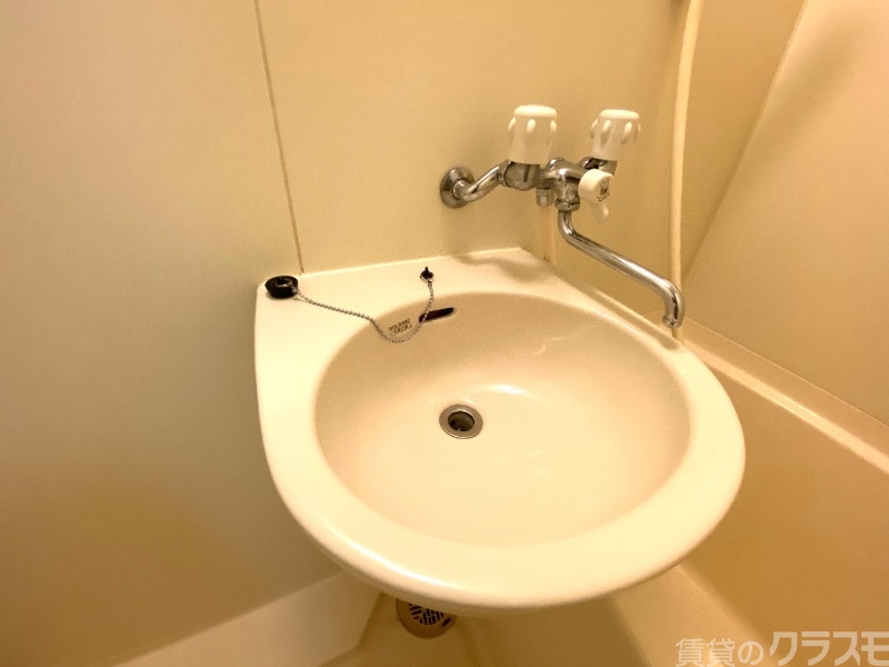 洗面設備　洗面台ございます。