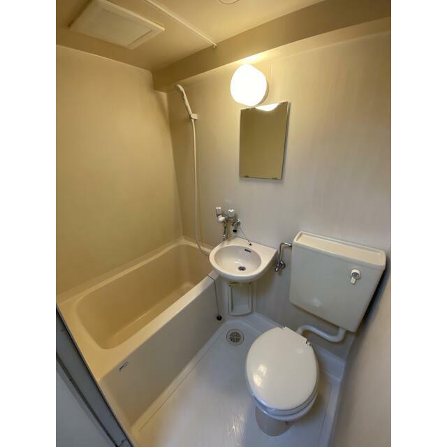 バス・シャワールーム　※写真は別部屋のものとなります。