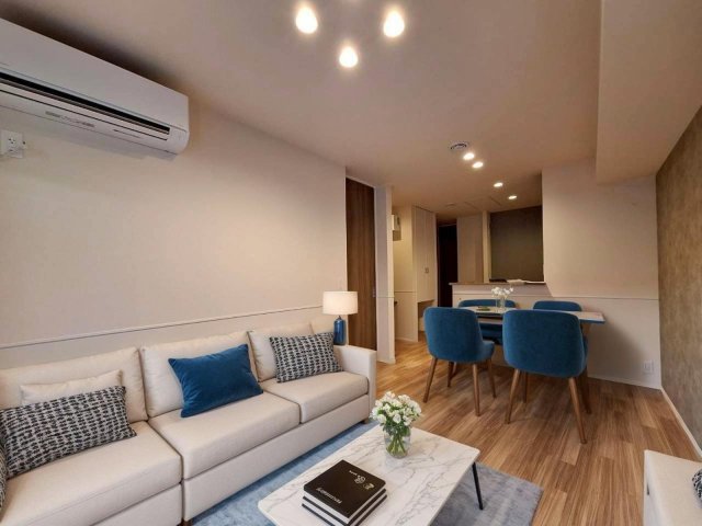 居室・リビング　★リビングダイニングキッチン★※モデルルームの為、家具は付き