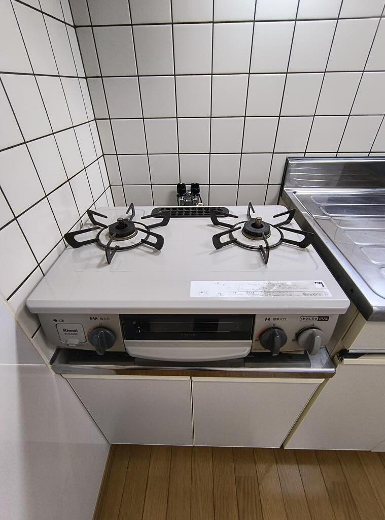 その他設備　2口ガスコンロ付き