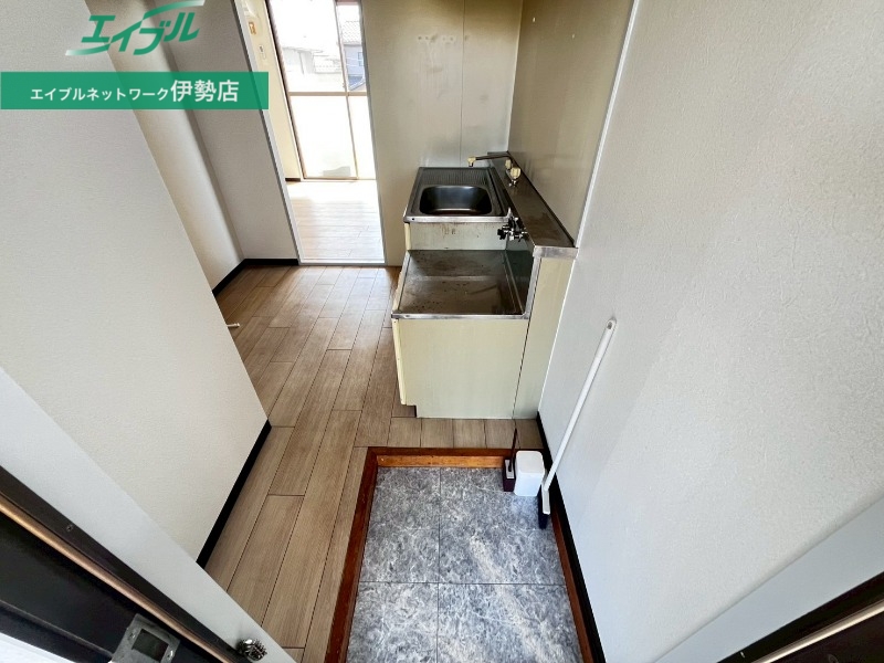 玄関　別部屋参考写真です