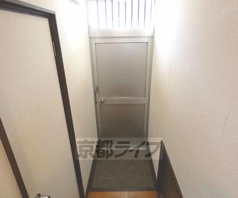 玄関　玄関です。