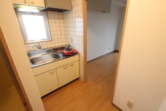 キッチン　※別部屋の写真です