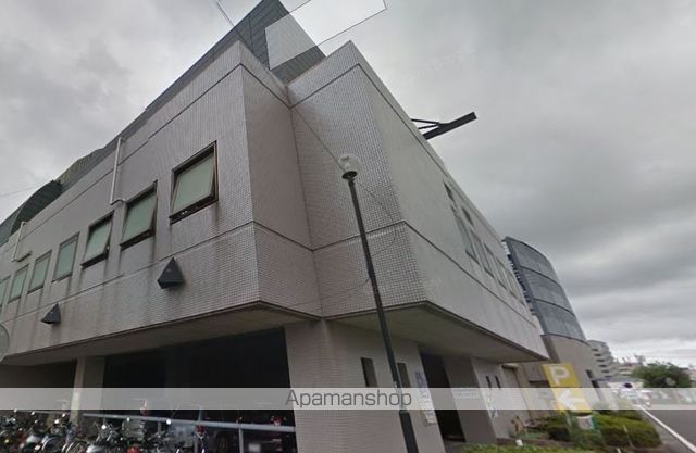 図書館　伊勢原市立図書館（図書館）まで733m