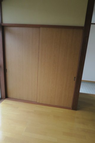 収納　玄関横押入