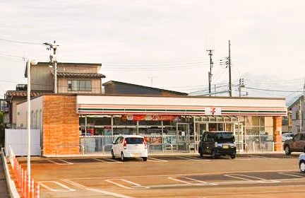 コンビニ　セブンイレブン 上越東城店（コンビニ）まで935m