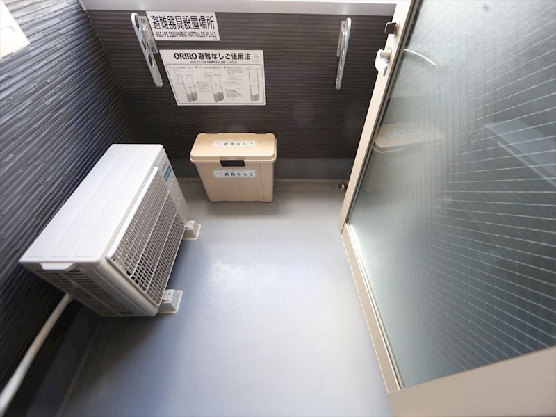 バルコニー　バルコニー　同仕様写真