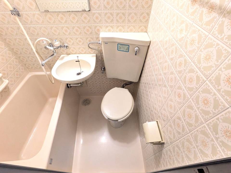 トイレ　トイレ