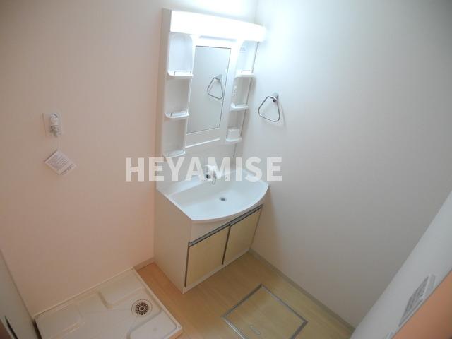 洗面設備　※室内画像は別号室(反転)