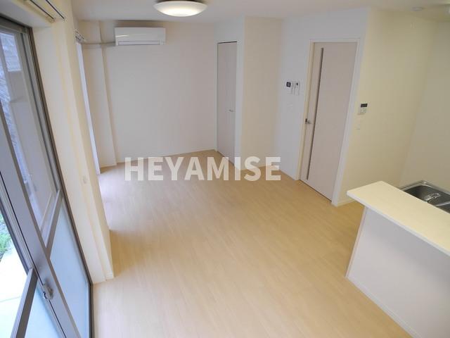 居室・リビング　※室内画像は別号室(反転)