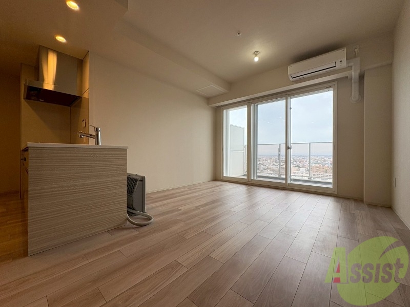 居室・リビング　広くてきれいなリビングです！快適に過ごせそうですね。