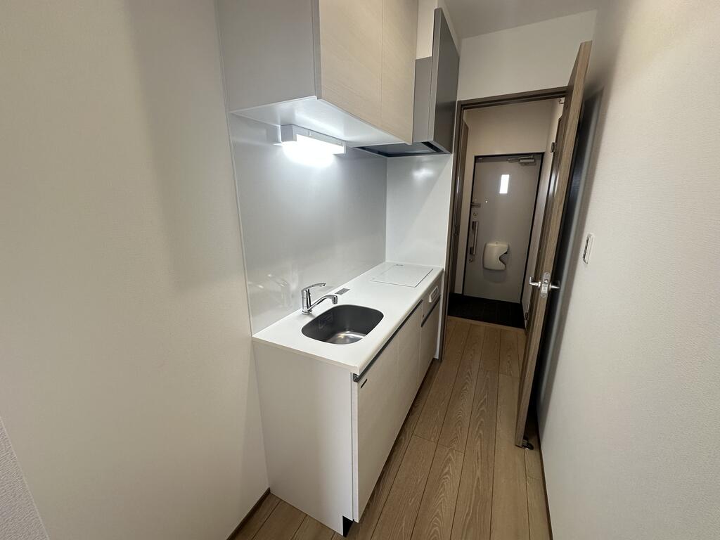 キッチン　当社管理の別物件の参考写真です。