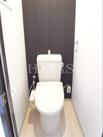 トイレ　同物件別部屋です。