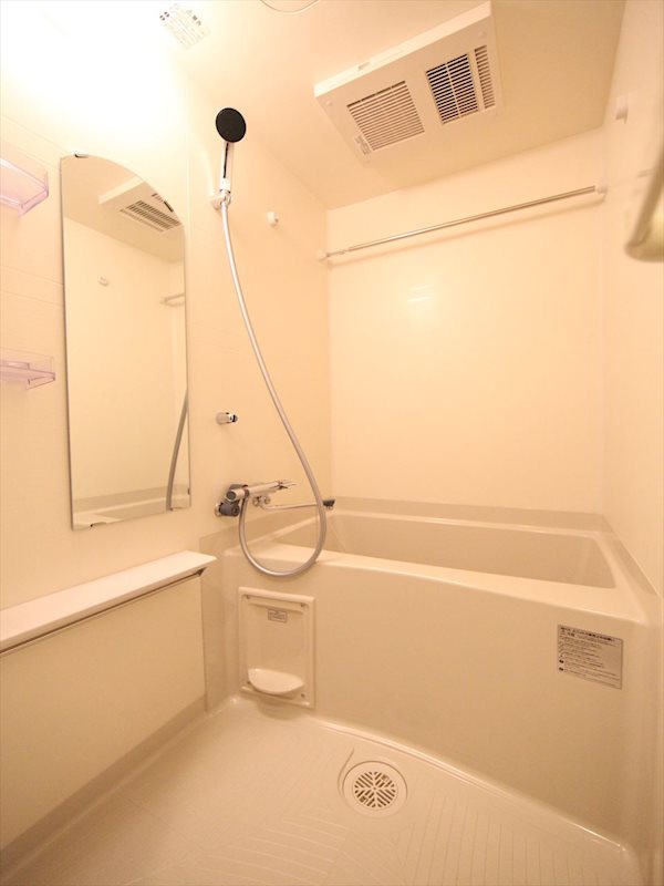 バス・シャワールーム　浴室暖房乾燥機能付バス