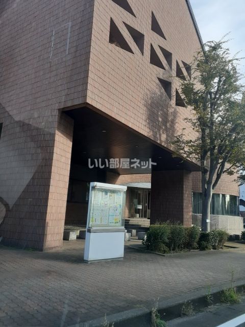 図書館　泉野図書館（図書館）まで455m