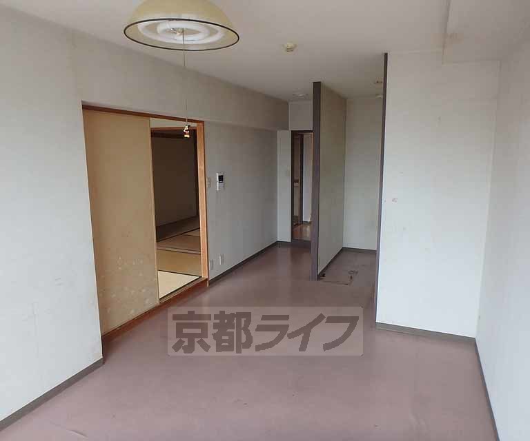 居室・リビング　広い室内です