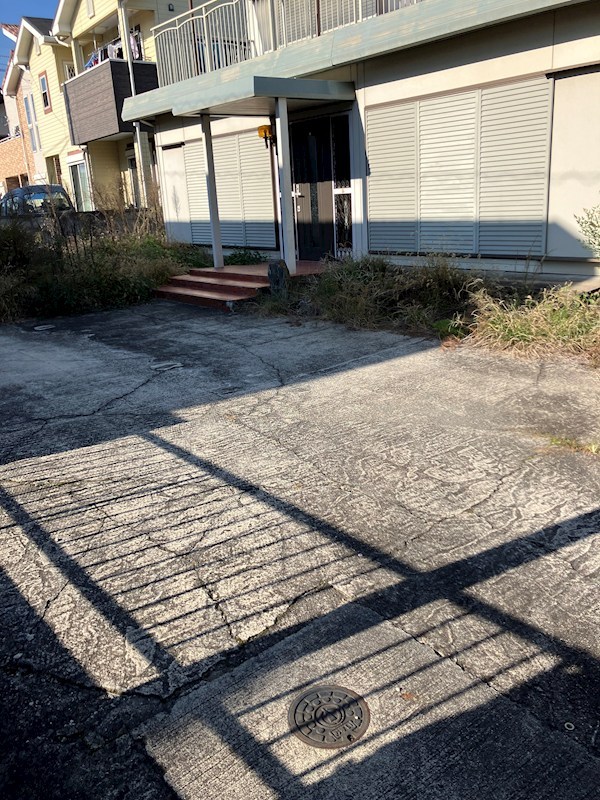 【小野口様貸家の駐車場】