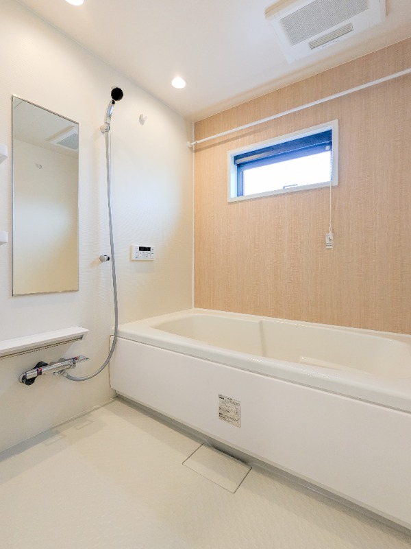 バス・シャワールーム　図面と現状に相違がある場合には現状を優先