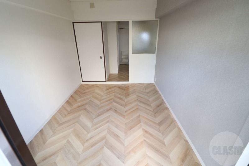 居室・リビング　明るい洋室です