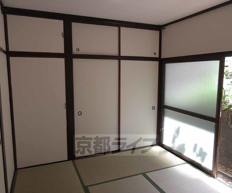 居室・リビング　きれいなお部屋です