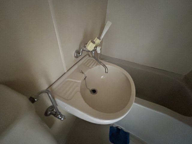 洗面設備　同物件別室です。