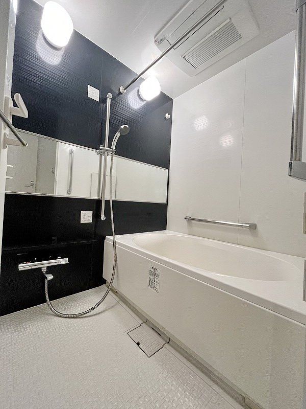 バス・シャワールーム　バス