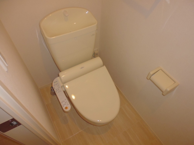 トイレ　シャワー付きトイレ
