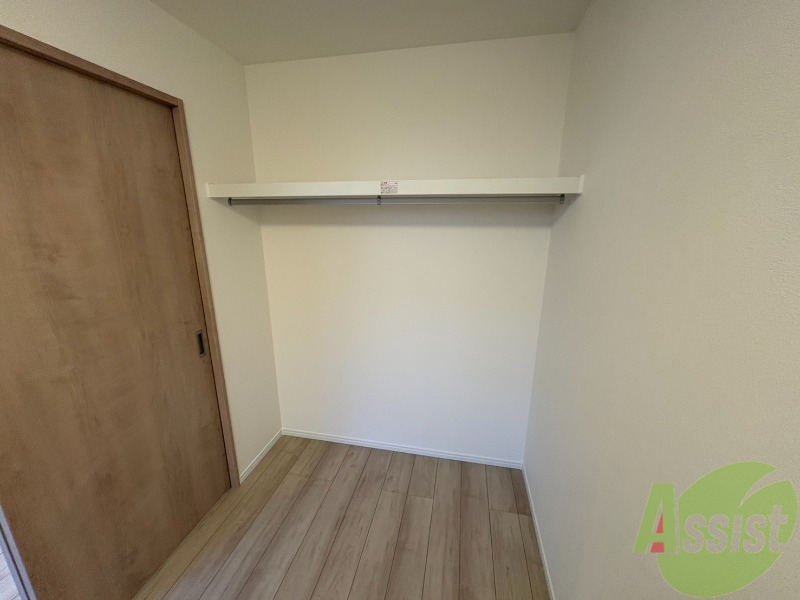 収納　このところ流行りのオープンクローゼットです。