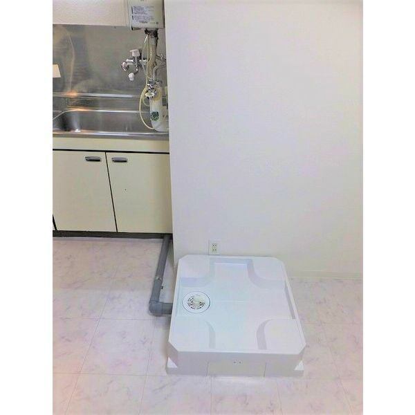 洗面設備　※写真は別号室です。