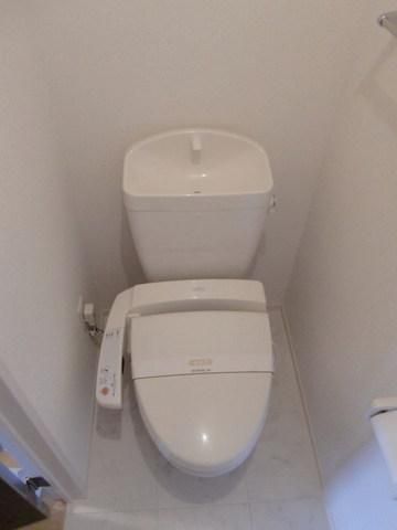 トイレ　ウォシュレット付き