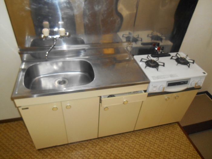 キッチン　同タイプ別部屋参考写真です