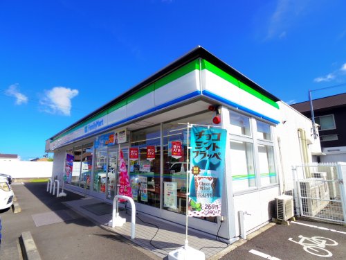 コンビニ　ファミリーマート 焼津大覚寺店（コンビニ）まで79m