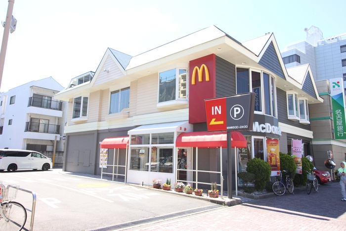 飲食店　マクドナルド大曽根店（飲食店）まで450m