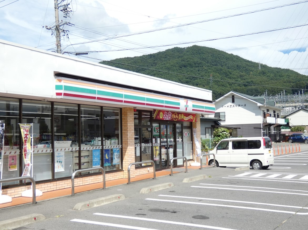 コンビニ　セブンイレブン 茅野市ちの店（コンビニ）まで309m