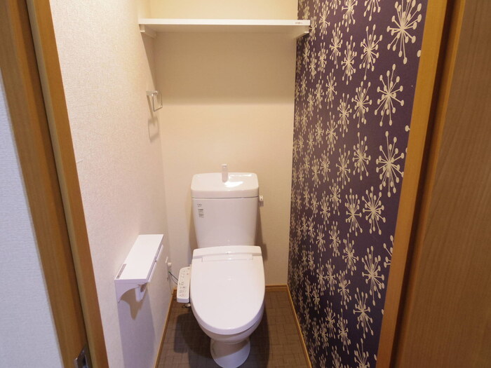 トイレ　温水洗浄便座