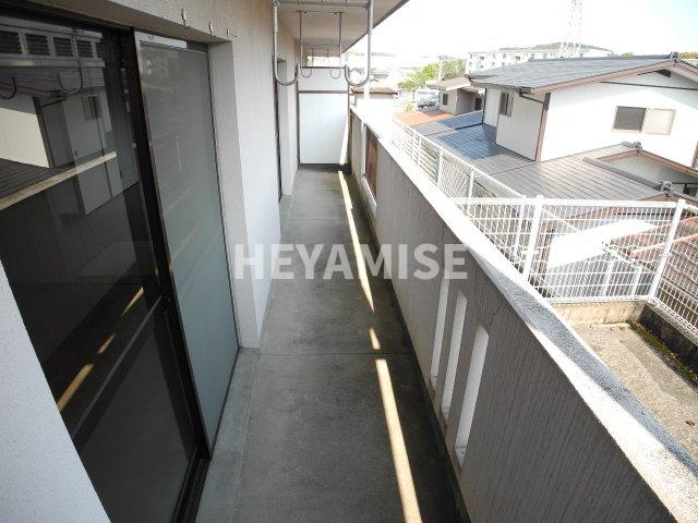 バルコニー　※室内画像は別号室のもの