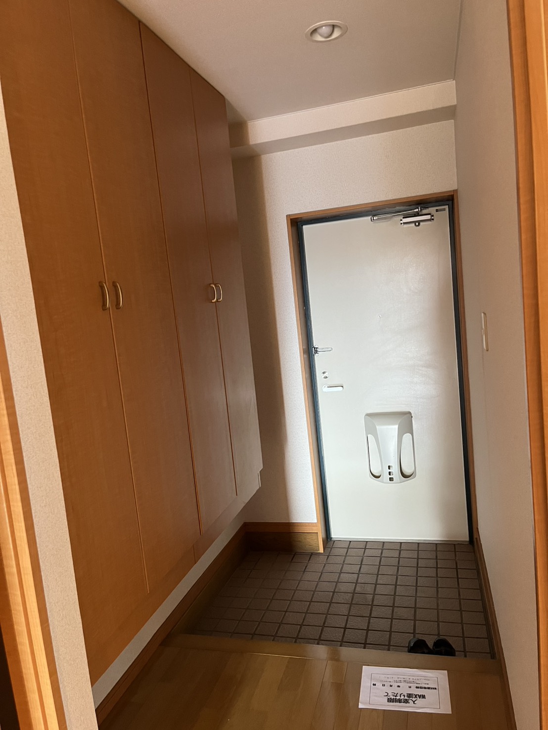 玄関　大容量の玄関収納があります