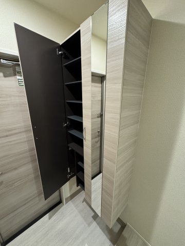 収納　シューズボックス