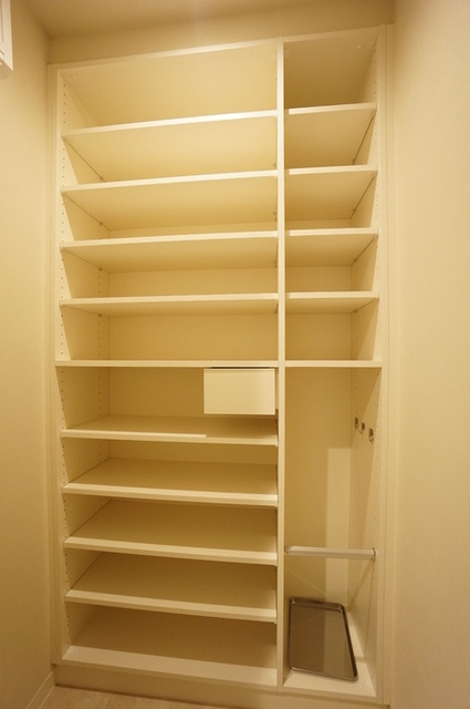 玄関　シューズボックス