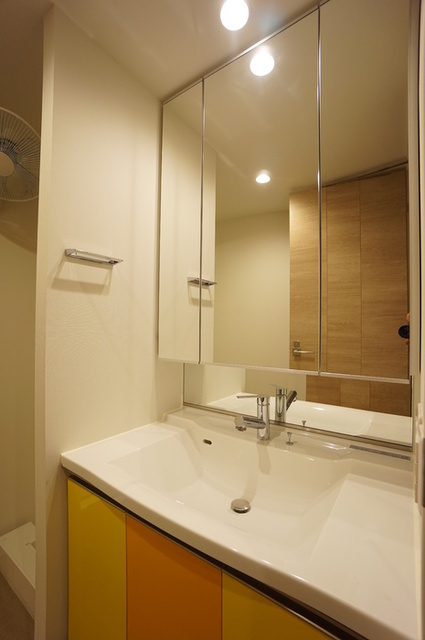 洗面設備　洗面化粧台