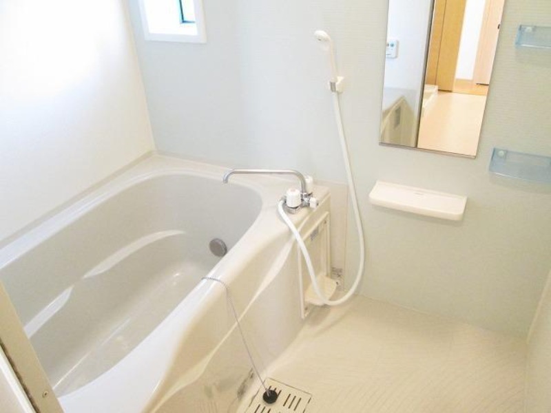 バス・シャワールーム　図面と現状に相違がある場合には現状を優先