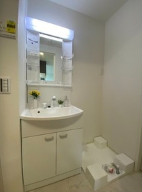 洗面設備　同仕様