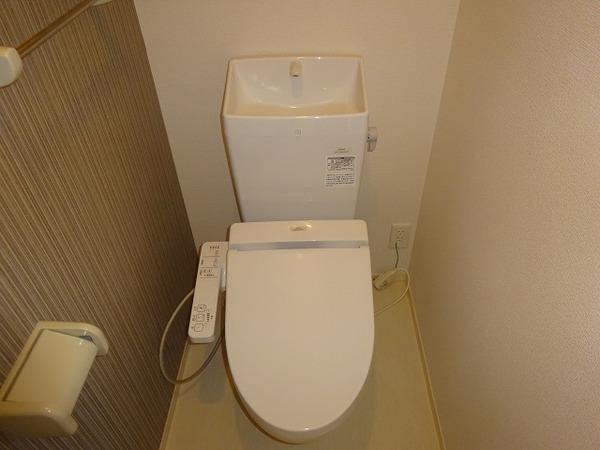 トイレ　ウォシュレット！