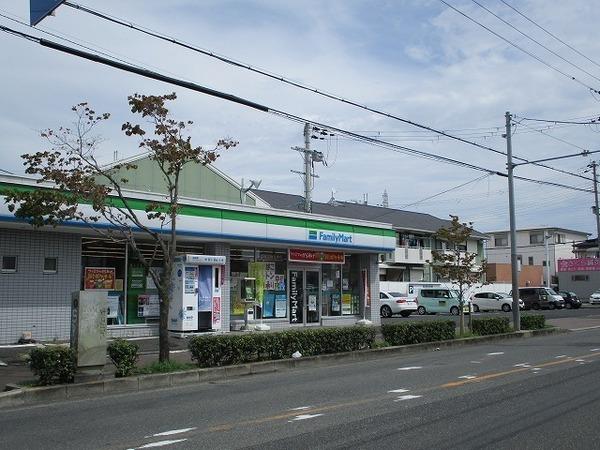 コンビニ　ファミリーマート泉大津豊中店（コンビニ）まで1535m